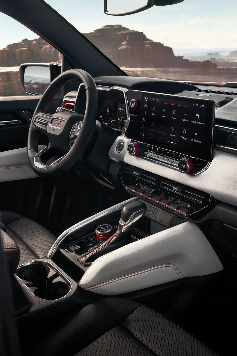 2026 GMC Canyon infotainment system at Cummins Chevrolet GMC Cadillac in Weatherford OK